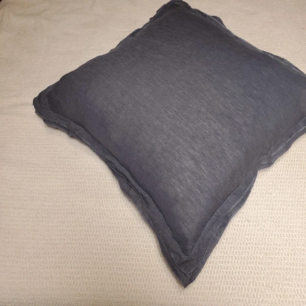 Pottery barn 100% Linen 18x18 Throw Pillow Dark Gray Duck Feather Fill Removable